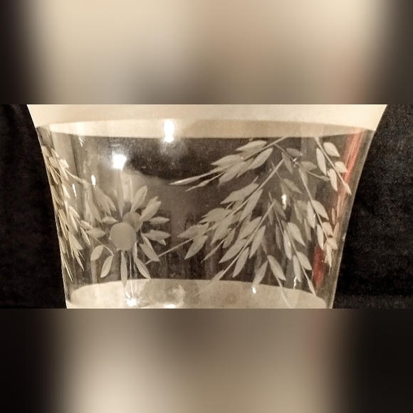 Vintage Clear & Frosted Glass Shade - Etching - Picture 7 of 9